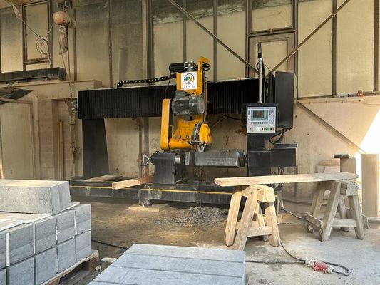 دو دستگاه ماشین برش ستون بالستر