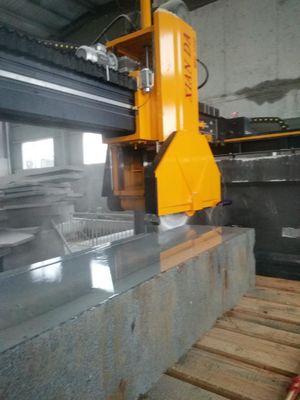 ماشین برش بلوک متوسط برای برش تکه های ضخیم و خالی مربع