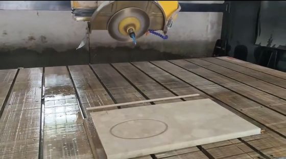 5 محور اتصال سیستم Cnc پل برش ماشین با عملکرد حافظه برای خاموش کردن قدرت