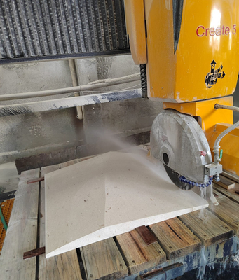 Xianda برند ایتالیایی سیستم 5 محور CNC پل دید اتوماتیک سنگ مرمر گرانیت کوارتز سلب آسیاب ماشین آلات آشپزخانه سینک میز کار ساخت ماشین برش سنگ قیمت کارخانه