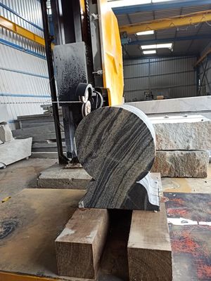 ماشین برش سیم الماس کامپکت CNC 360 ° محور چرخش برای برش دقیق مواد