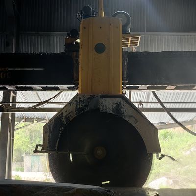 55kw قدرت اصلی ماشین برش سنگ برای عملکرد برش دقیق