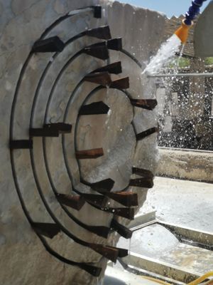 دستگاه اره سیم الماسه CNC 4 محوره برش دقیق سنگ برای شکل های خاص و طرح های منحنی