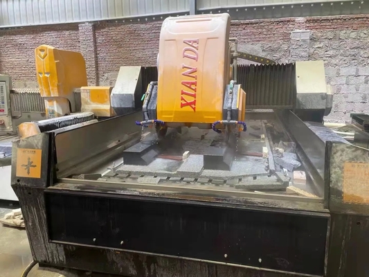 ماشین برش CNC خطی 3 محور با قدرت 220V 15kw موتور اصلی و 21.5kw قدرت ناخالص برای چوکات گرانیت