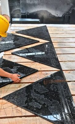 ماشین برش پل پل 5 محور با قدرت اصلی 15kw و حرکت خودکار میز