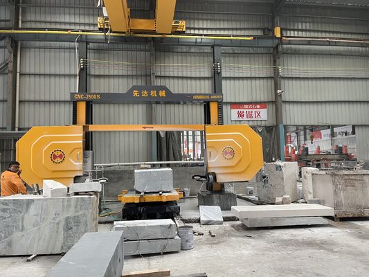 دستگاه اره سیم الماسه CNC با اسپیندل ۱۱ کیلووات، گیربکس با دقت بالا و سروو موتور برای برش سنگ ۲۵۰۰*۳۰۰۰*۱۵۰۰ میلی‌متر